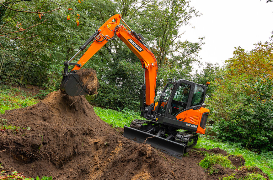 Doosan Launches New DX85R-7 8 tonne Mini-Excavator